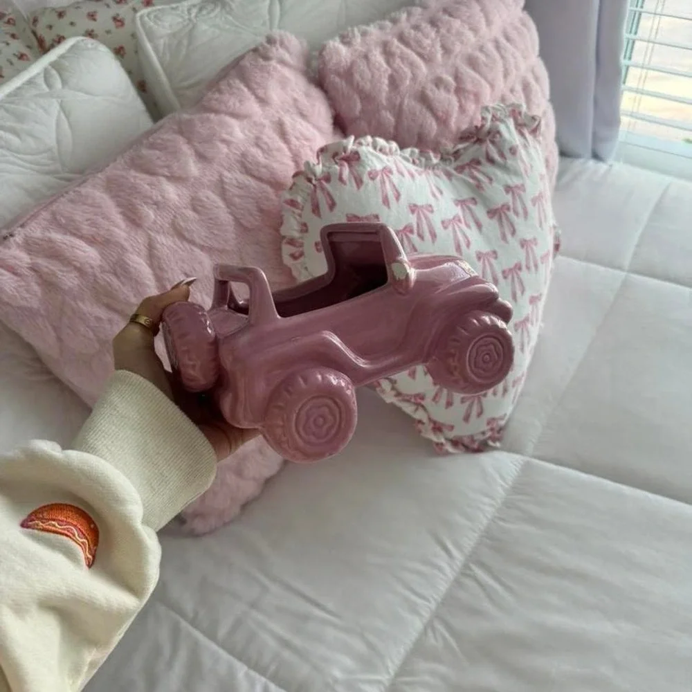 pink ceramic Jeep Wrangler room decor